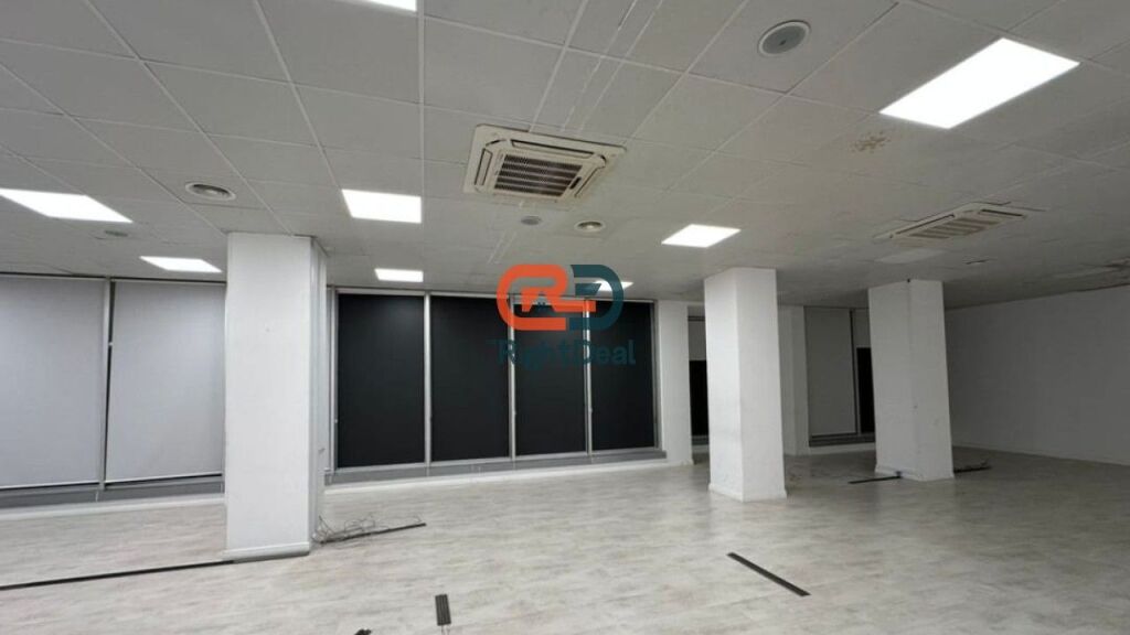 Near Wilson Square, Office Space for Rent !!