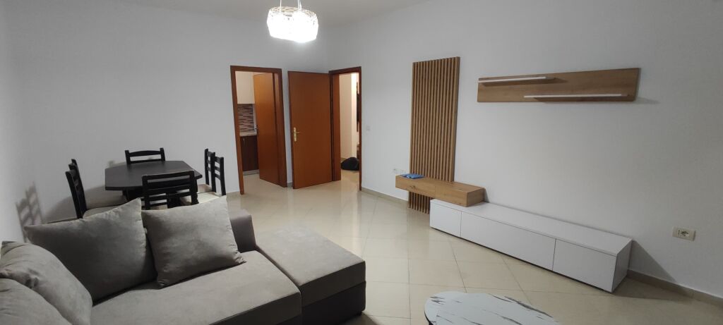 Jepet me qira apartament 2+1