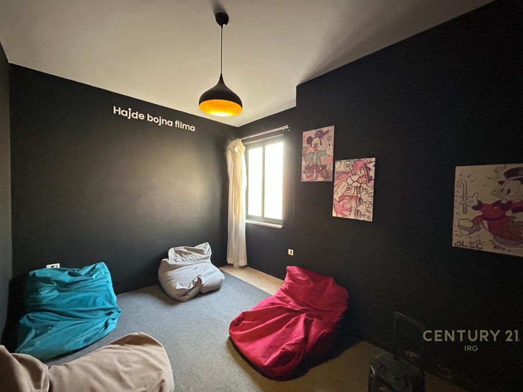 Shesim apartament 3+1+2 në zonën e Bllokut,
