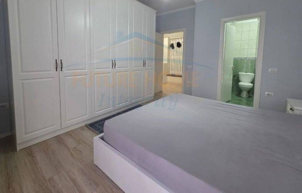 Qera, Apartament 2+1+2, Ish Tregu Elektrik, Tiranë