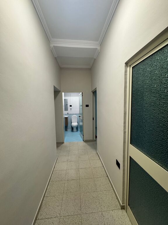 APPARTAMENTO IN AFFITTO PER UFFICIO 2+1 – SHALLVARE