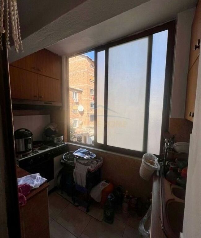 🏠 Shitet 3+1 në "Karl Gega" – Lokacion i Shkëlqyer &amp; Me Hipotekë! 📍