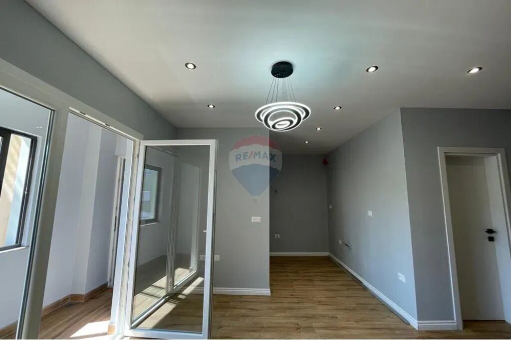 Apartment - For Sale - 5 Maji Street, Tirana