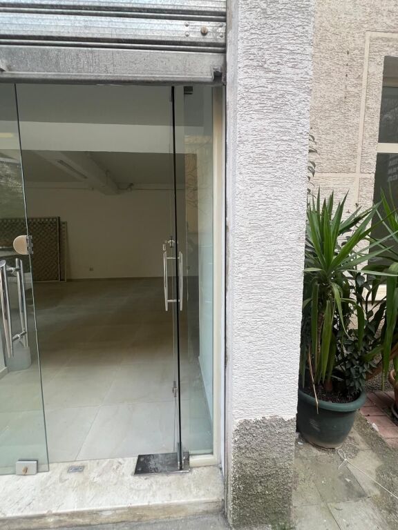 🏢 Locale Commerciale in Affitto a Ali Dem
