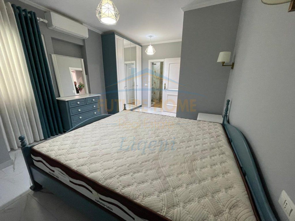 Rent, Apartment 2+1+2, Willson Square, Tirana.