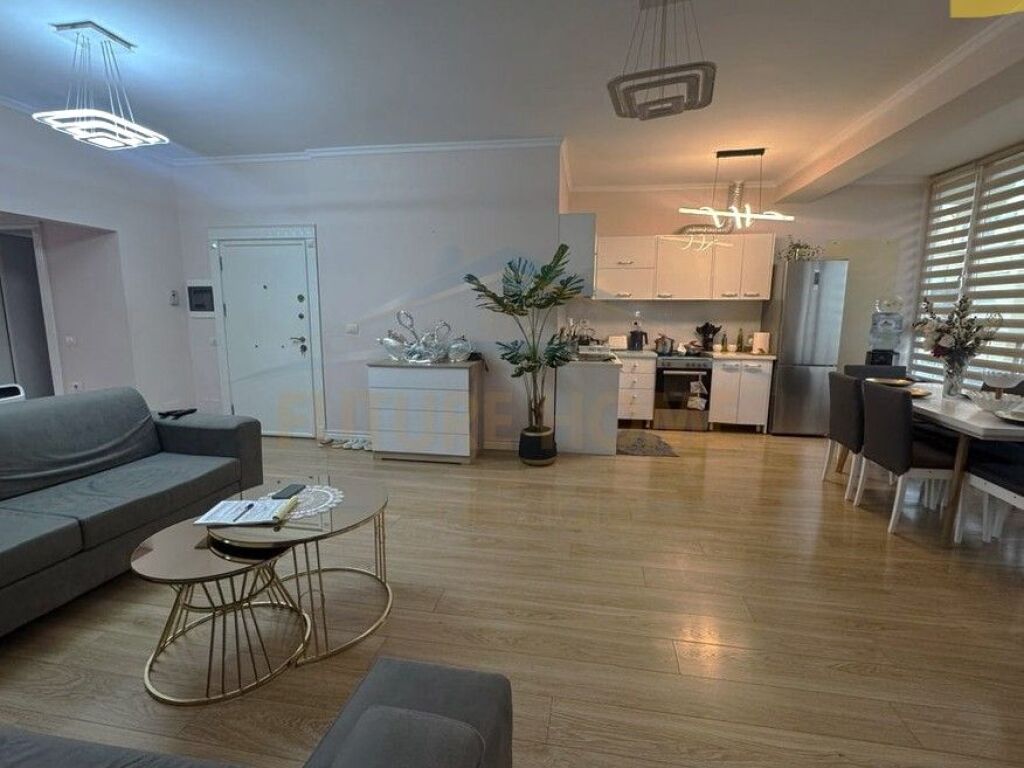 Shitet, Apartament 3+1+2, Kodra e Diellit