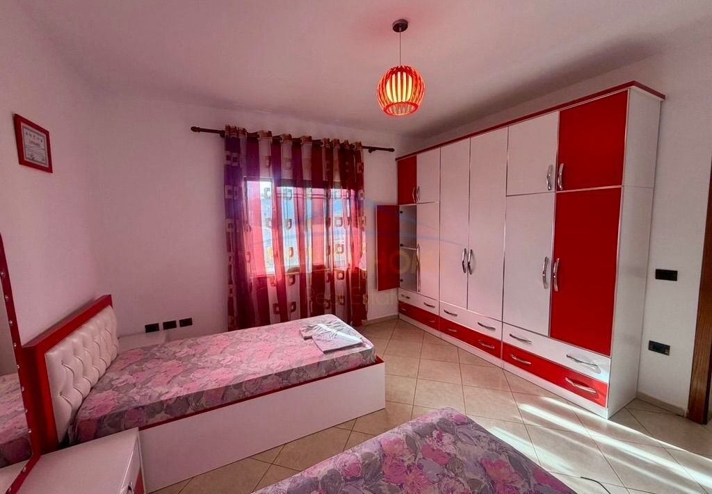 🏠 Spacious 2+1 for Rent in Private House – "5 Maji" Street! 📍