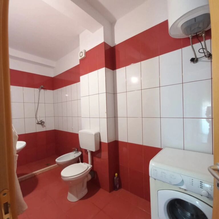 Appartamento 1+1 in Affitto a Lungo Termine - COBO CENTER, Lungomare, Vlorë