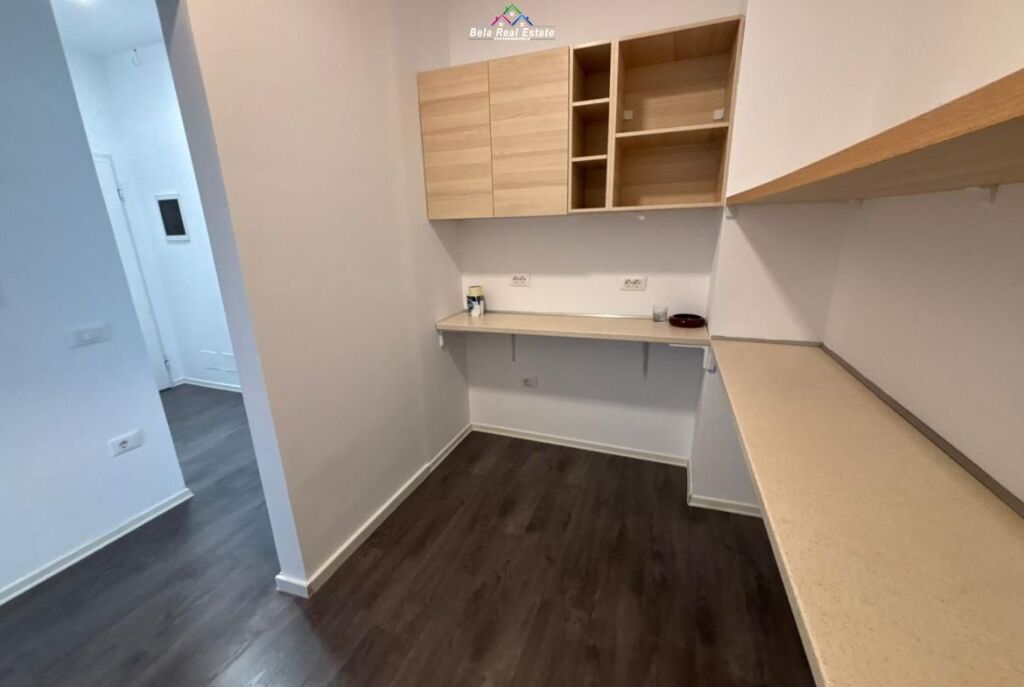 Office For Rent At Paris Commune ( ID BZ2857) Tirana