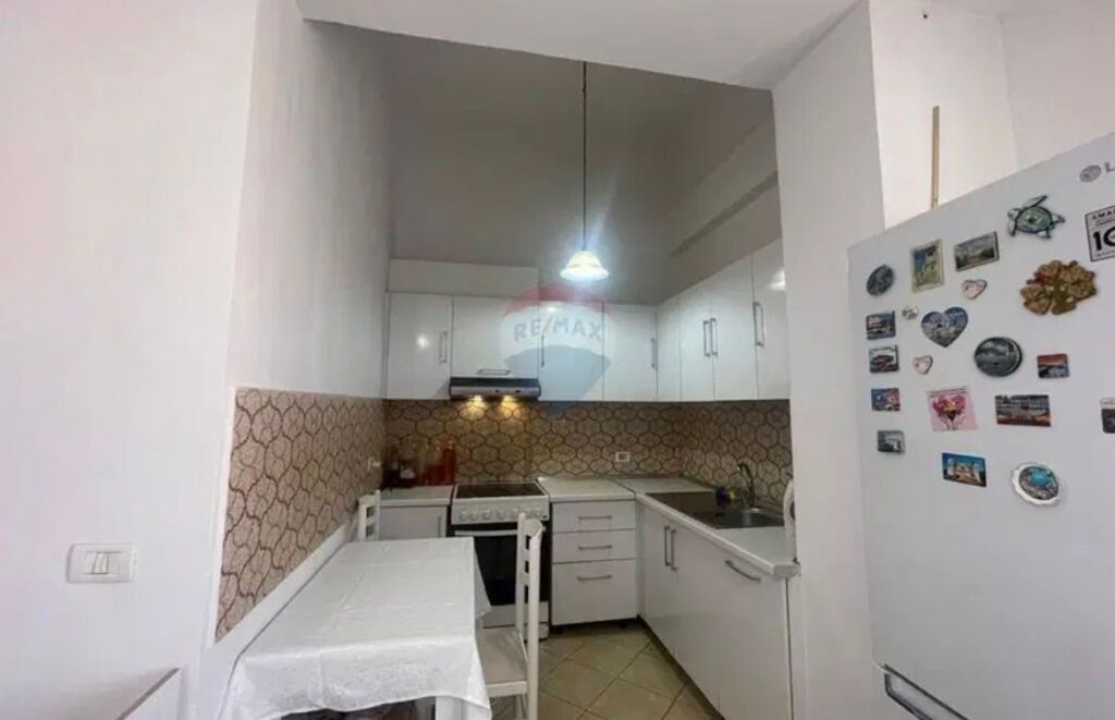 Apartment - For Sale - Kombinat, Tirana