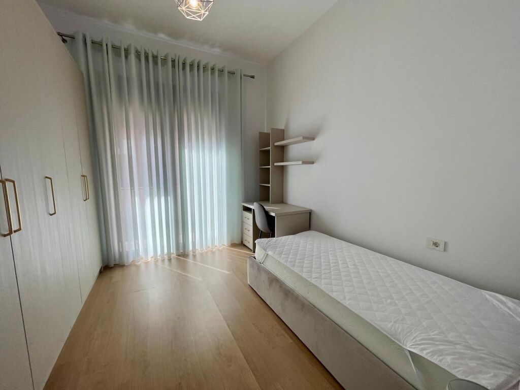 APARTAMENT 2+1+ PARKIM ME QIRA TEK DELIJORGJI!