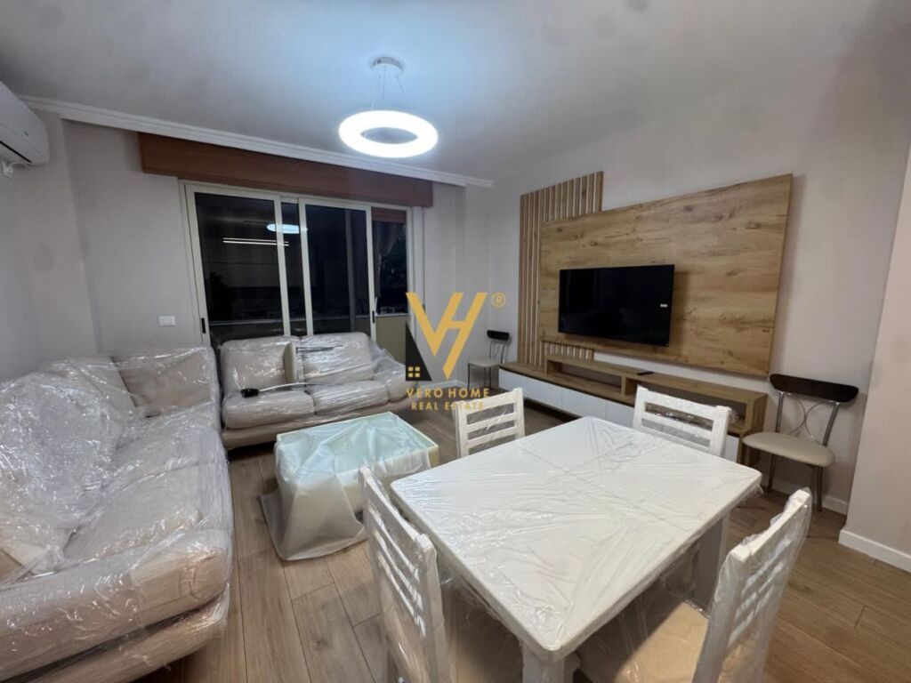 JEPET APARTAMENT 2+1+2BLK ME QERA TE RRUGA ISLAM ALLA 900 EURO