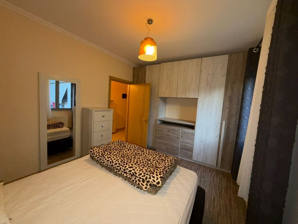 Jepet me Qera – Apartament 1+1 tek Liqeni i Thatë 🌿