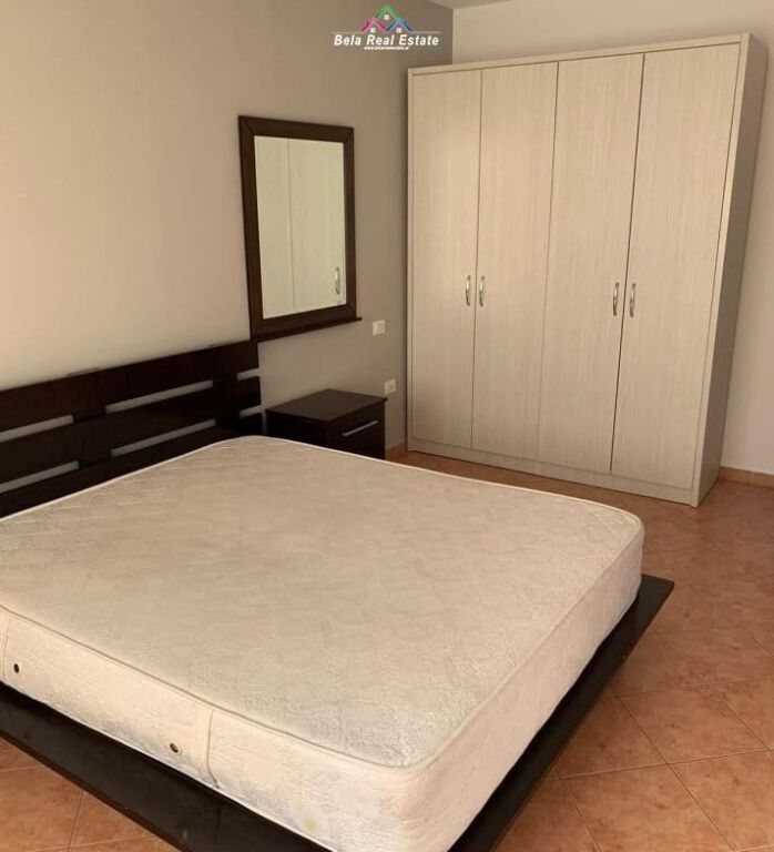 Apartament Me Qera 2+1 Tek Komuna e Parisit ( ID B2201739) Tirane