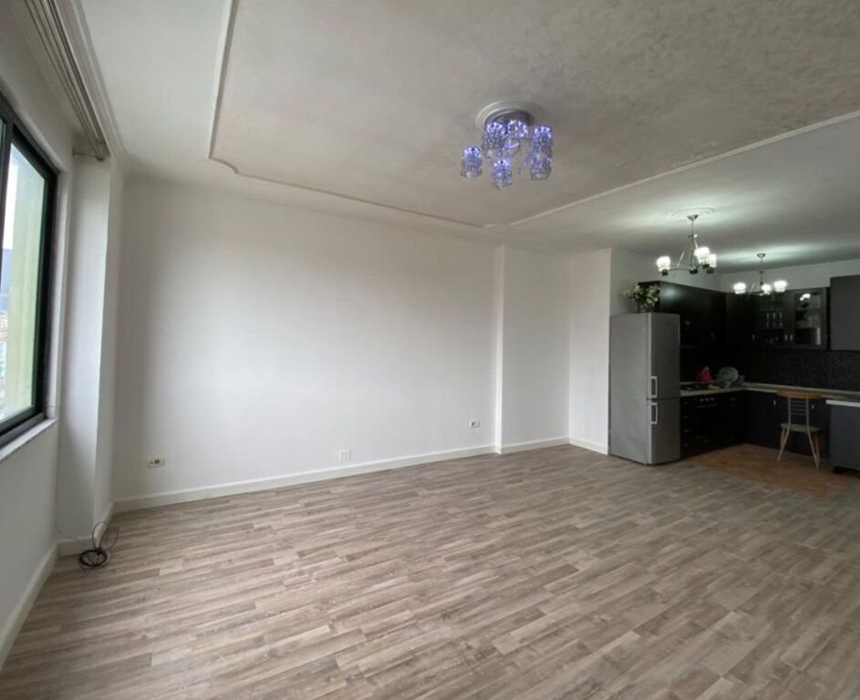 Office 3+1 for rent at Ekspozita