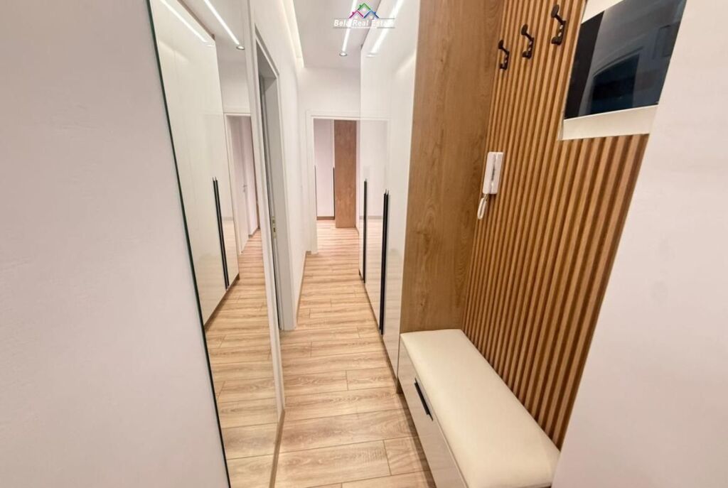 Apartament Me Qera 2+1 Tek Komuna e Parisit (ID B2201669) Tirane