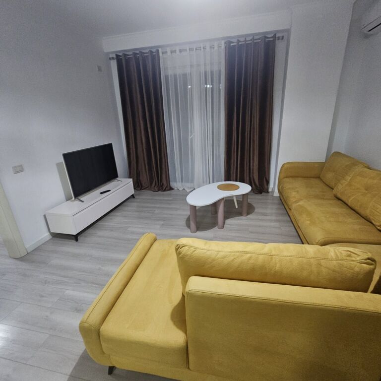 1+1,arredato,stazione ferroviaria,prezzo 600 mila lek
