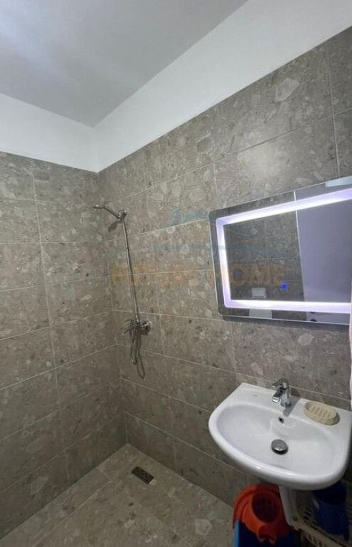 Affitto, Appartamento 1+1, Univers City, Tirana