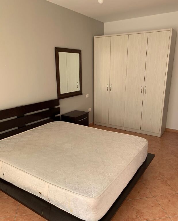 Affittasi appartamento 2+1, Comune di Parisi, Complesso KiKa 1 600 mila lek