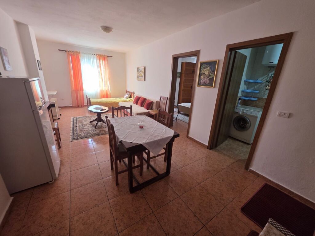 1+1, furnished at rotondo at Komuna, 500 euro