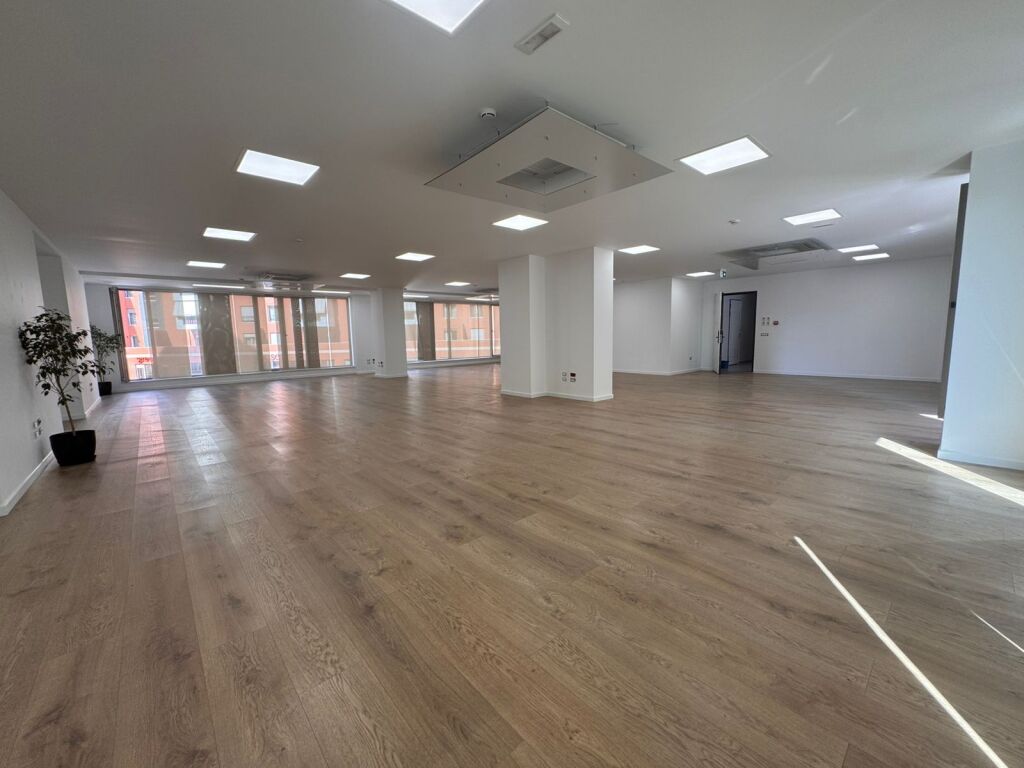 ✨Premium Office for Rent | 📍Hilton, Deliorgji Complex