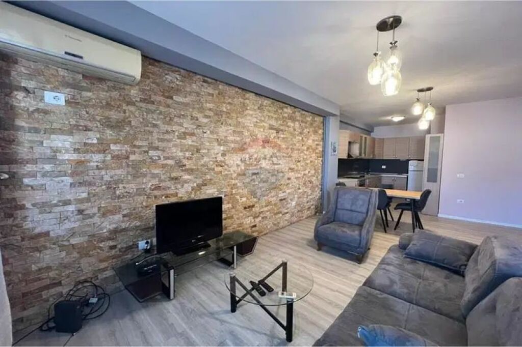 Appartamento 2+1 in affitto in Via Kavaja
