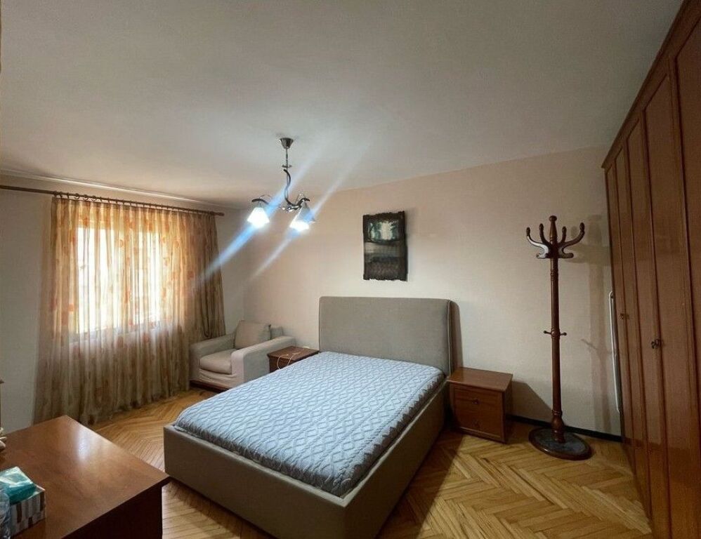 APARTAMENT ME QIRA 2+1 NE RRUGEN "MYSLYM SHYRI"