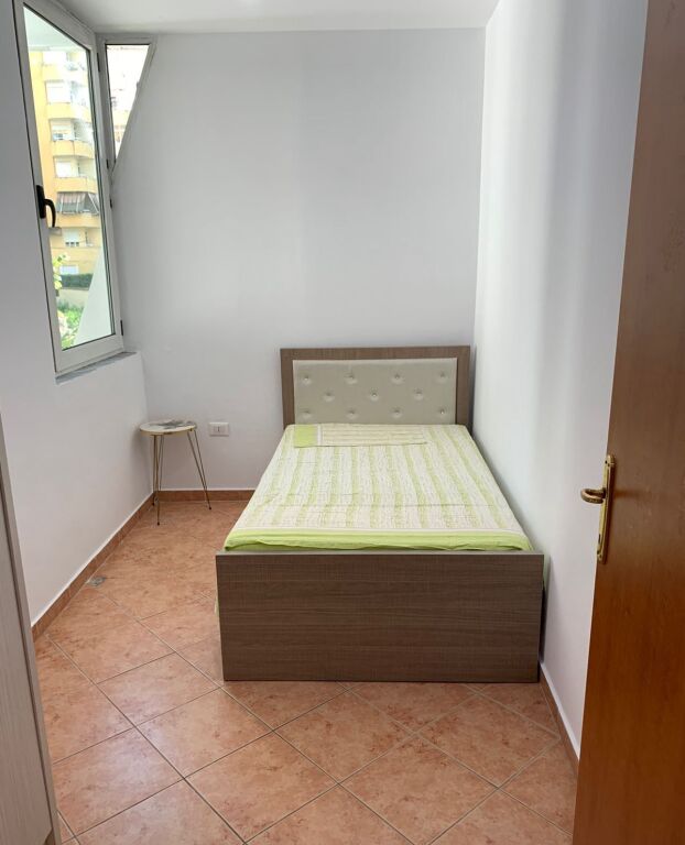Affittasi appartamento 2+1, Comune di Parisi, Complesso KiKa 1 600 mila lek