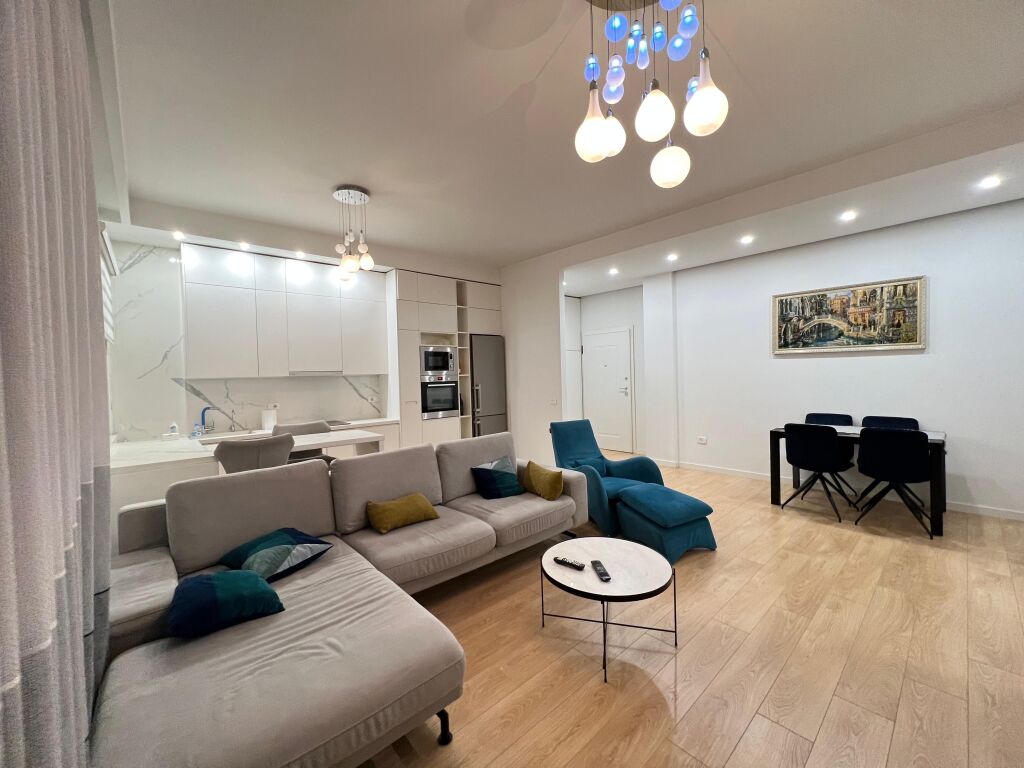 Apartament me qira 2+1+2 te Kompleksi Delijorgji