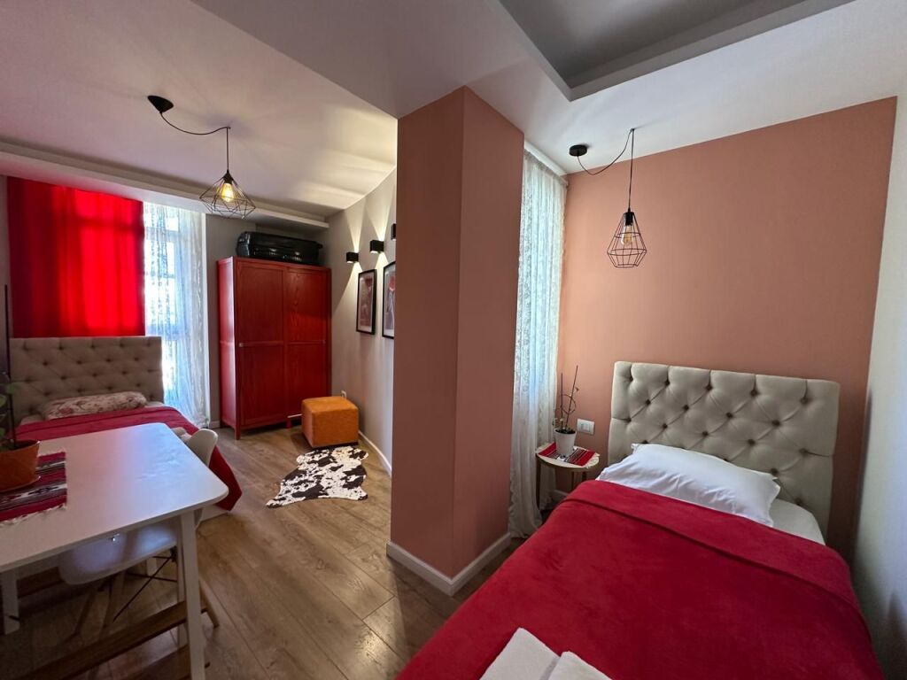 🏢Via Bogdaneve, appartamento arredato 2+1 in affitto. 1.000 Euro