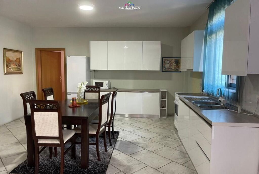 Villa in Affitto 2+1 Vicino alla Scuola Rossa (ID BV22592) Tirana