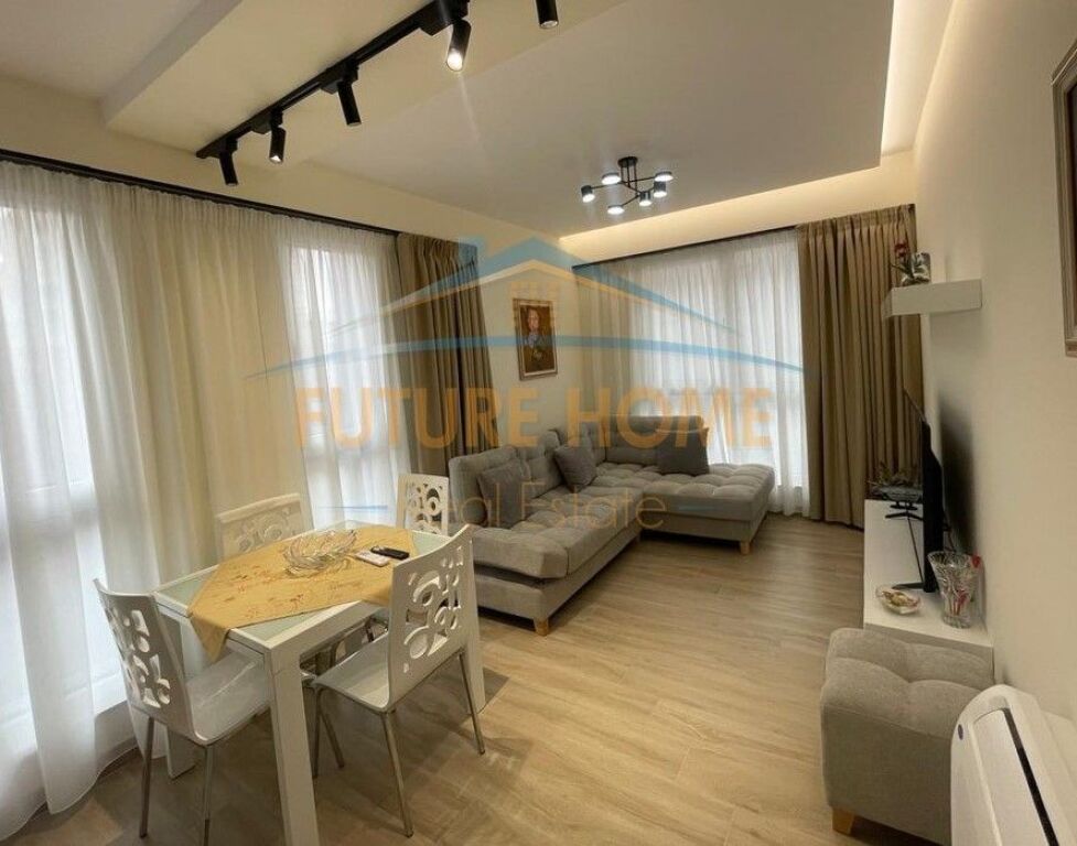Qira, Apartament 1+1, 21 Dhjetori