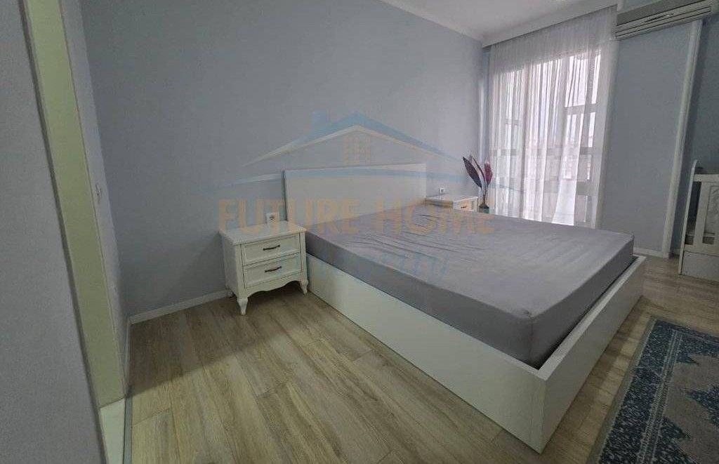 Qera, Apartament 2+1+2, Ish Tregu Elektrik, Tiranë