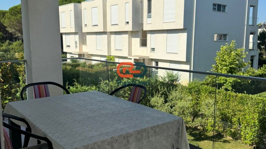 A San Pietro, Nel Golfo di Lalzi, Vendesi Super Appartamento 2+1 Con Planimetria Perfetta !