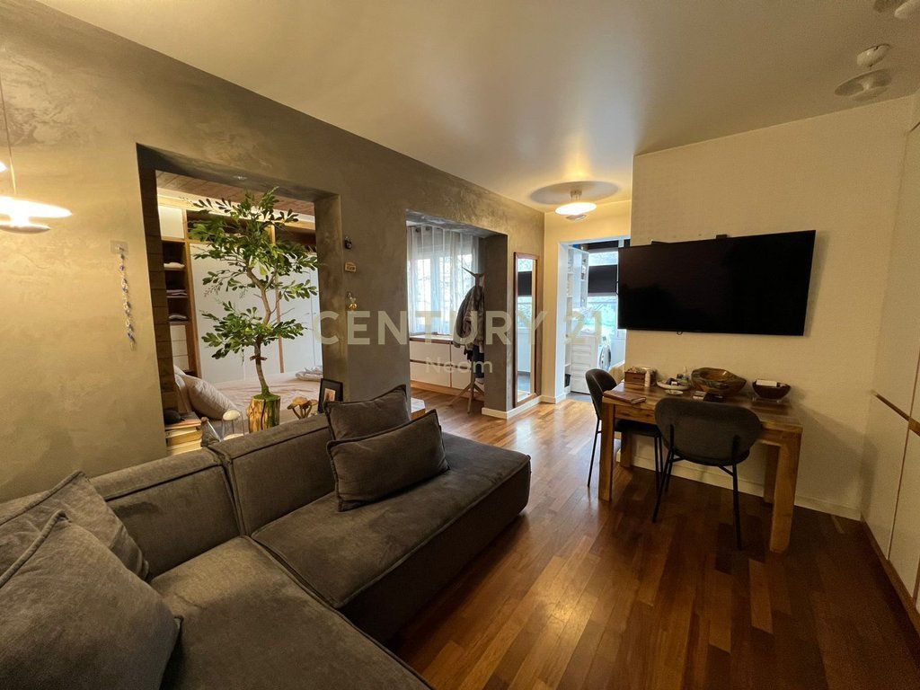 Apartment 1+1 for sale in the heart of Myslym Shyri
