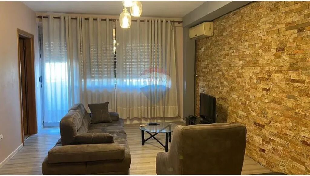 2+1 apartment for rent on Kavaja Street