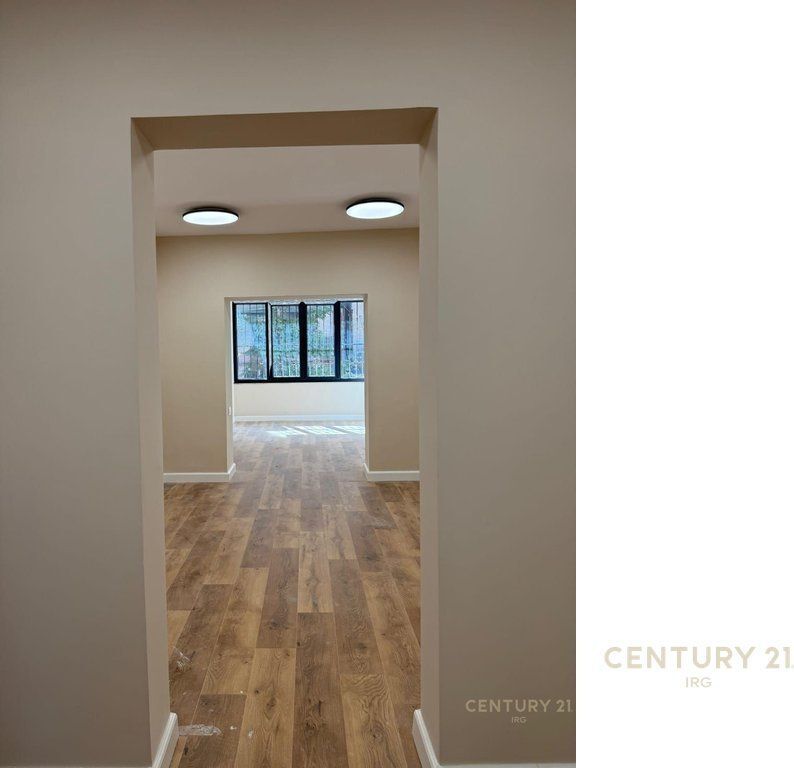 APARTMENT 2+1 FOR SALE NEAR PETRO NINI!