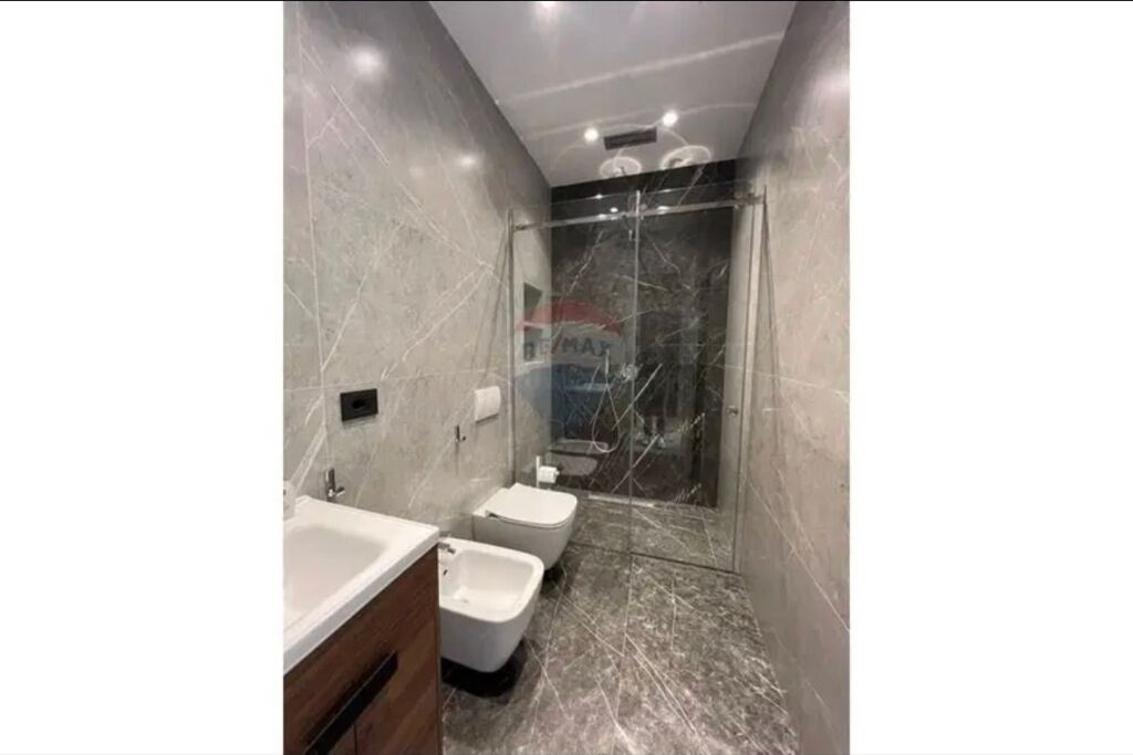 Apartment 1+1 for rent on Elbasan Street.