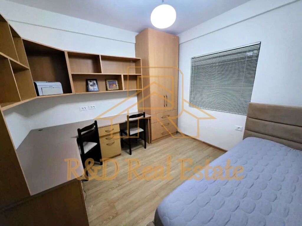 🏢 APARTAMENT ME QERA 4+1+2 – Mine Peza, Tiranë