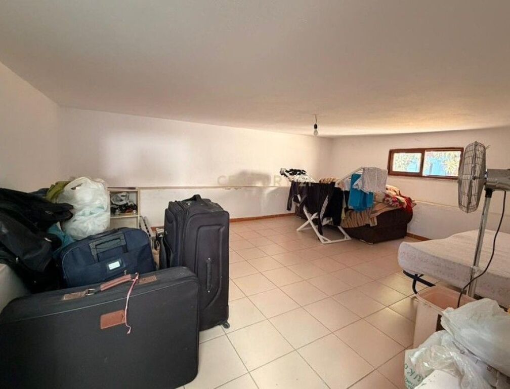 ‼️NUOVO ANNUNCIO. 🏡 Appartamento 1+1 + Terreno in Vendita – Via Dibrës, di fronte a QSUT