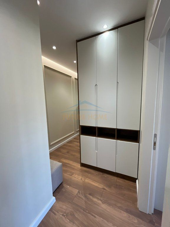 Shitet , Apartament 1+1 , Mine Peza , Tirane