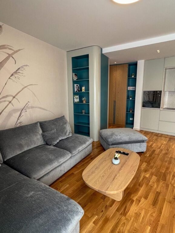 Apartment for Rent at Lake View
