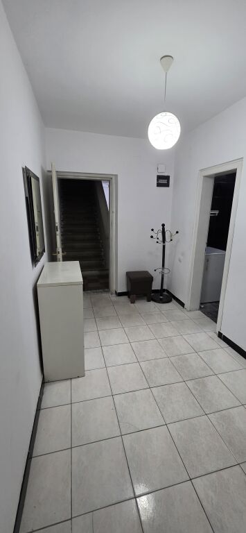 1+1,sip 52 m2,kat 4 pallat ekzistues,berryl,110 miljon leke