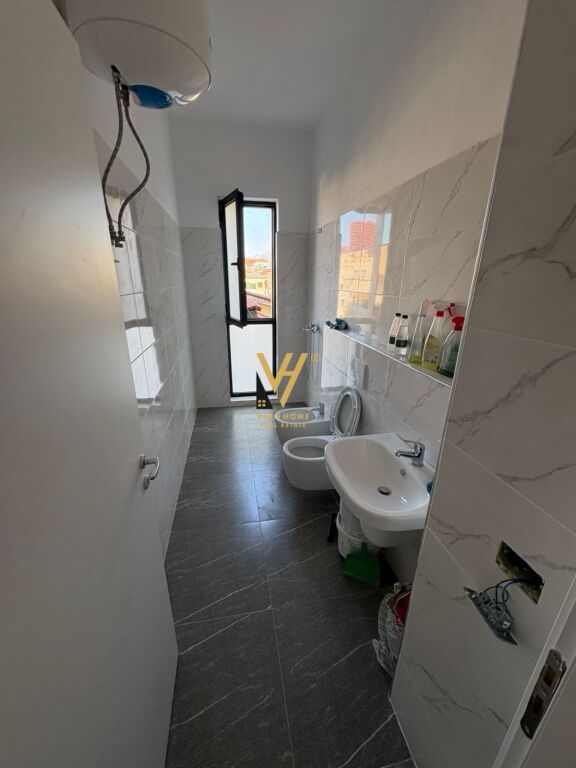 OFFICE 96 M2 FOR RENT IN VASIL SHANTO 1,500 EURO