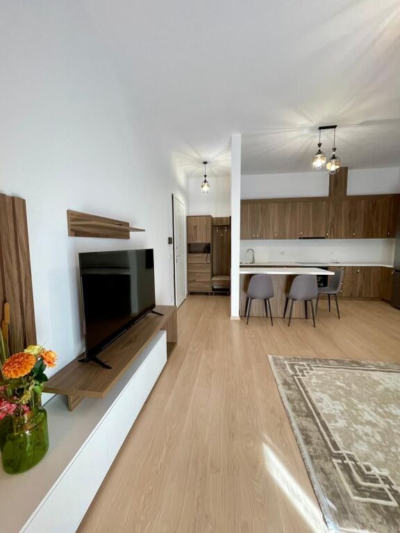 APARTAMENT 2+1+ PARKIM ME QIRA TEK DELIJORGJI!