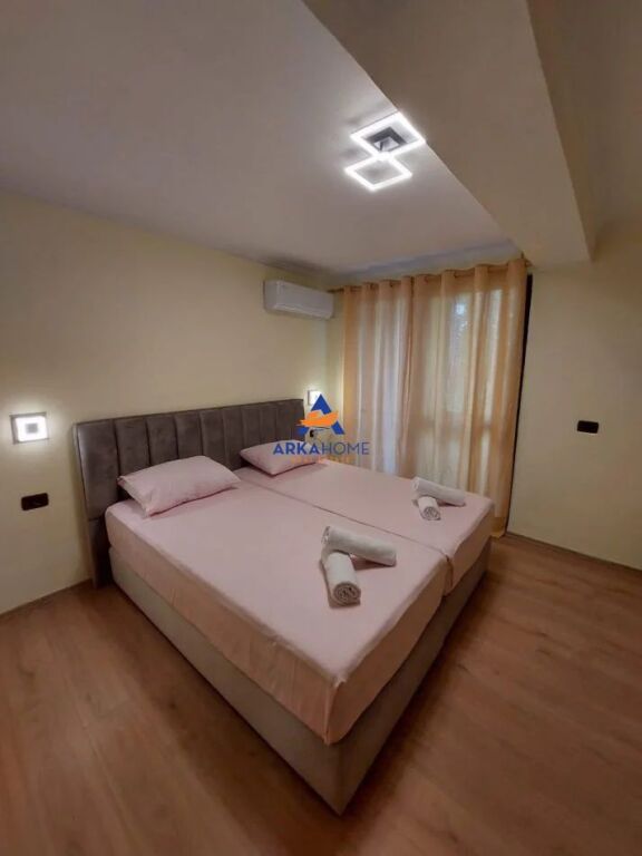 SHITET APARTAMENT 2+1+BALLKON "MYSLYM SHYRI" 30000000 LEKE