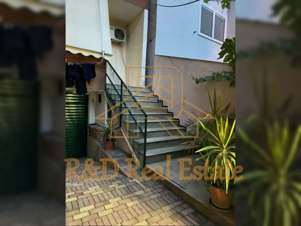🏡 Jepet me qera apartament 2+1 me oborr