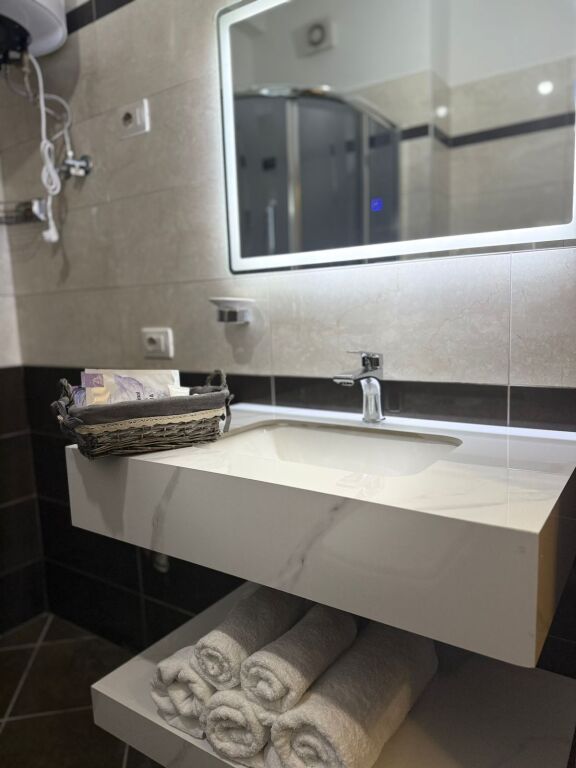 📌Apartment 1+1 for Rent – Kavaja Street