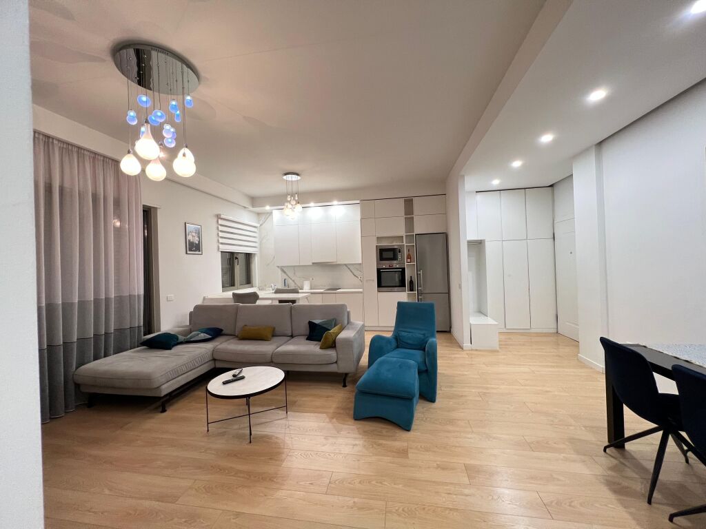 Apartament me qira 2+1+2 te Kompleksi Delijorgji