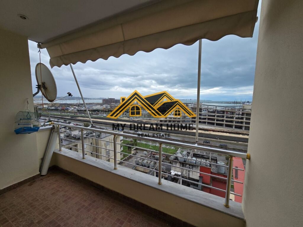 SHITET APARTAMENT 2+1+2 NE DURRES PAMJE DETI!
